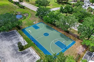915 Fairwaycove Ln, Bradenton, FL 34212 - Photo 67