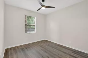 915 Fairwaycove Ln, Bradenton, FL 34212 - Photo 33