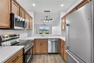 915 Fairwaycove Ln, Bradenton, FL 34212 - Photo 17