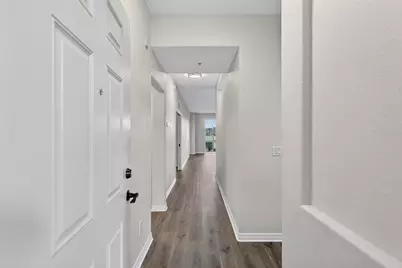 915 Fairwaycove Lane #101, Bradenton, FL 34212 - Photo 5