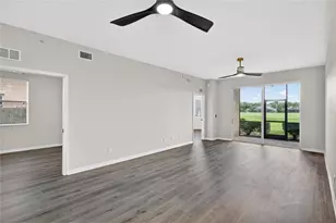 915 Fairwaycove Ln, Bradenton, FL 34212 - Photo 9