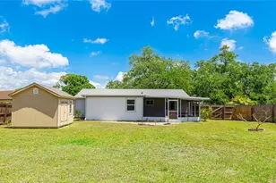 2237 Lockwood Meadows Cir, Sarasota, FL 34234 - Photo 25