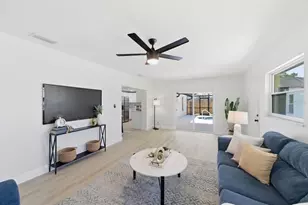 4760 Seville Dr, Sarasota, FL 34235 - Photo 9