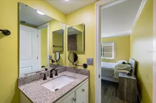 116 Vista Hermosa Cir, Sarasota, FL 34242 - Photo 27