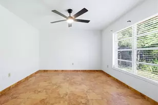 2777 Dueby St, Sarasota, FL 34231 - Photo 11