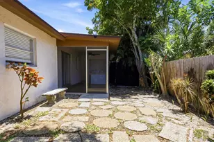 2777 Dueby St, Sarasota, FL 34231 - Photo 29