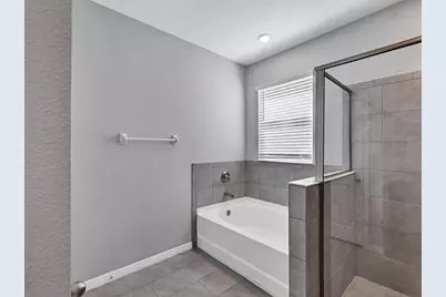 17605 Cantarina Cove, Bradenton, FL 34211 - Photo 23