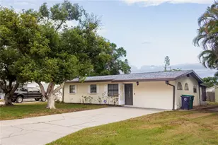 1204 23rd Ave W, Palmetto, FL 34221 - Photo 3