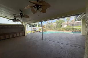 4622 Meadowview Cir, Sarasota, FL 34233 - Photo 3