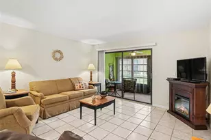 2808 60th Ave W, Bradenton, FL 34207 - Photo 3