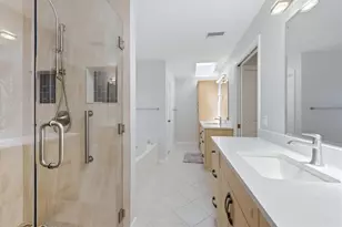 4734 E Trails Dr, Sarasota, FL 34232 - Photo 23