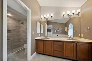 4732 Meadowview Cir, Sarasota, FL 34233 - Photo 29