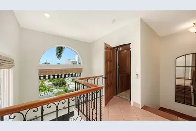 1023 Tocobaga Lane, Sarasota, FL 34236 - Photo 41