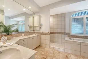 1023 Tocobaga Ln, Sarasota, FL 34236 - Photo 35