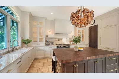 1023 Tocobaga Lane, Sarasota, FL 34236 - Photo 21