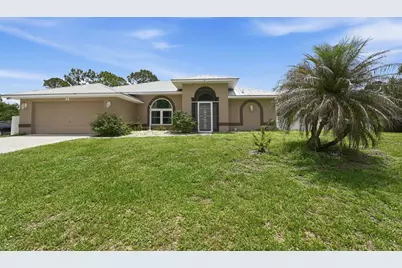 54 Triangle Street, Port Charlotte, FL 33954 - Photo 3