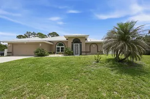 54 Triangle St, Port Charlotte, FL 33954 - Photo 3