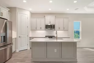 2569 Dasheen Pl, Sarasota, FL 34240 - Photo 13
