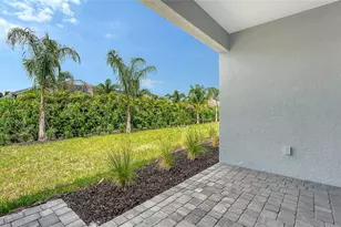 2569 Dasheen Pl, Sarasota, FL 34240 - Photo 9