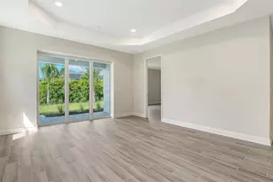 2569 Dasheen Pl, Sarasota, FL 34240 - Photo 5