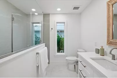 618 Gladstone Lane, Holmes Beach, FL 34217 - Photo 51