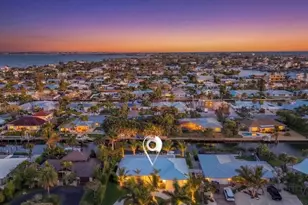618 Gladstone Ln, Holmes Beach, FL 34217 - Photo 69