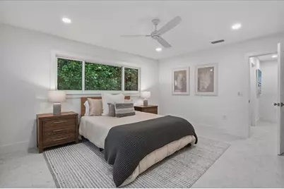 618 Gladstone Lane, Holmes Beach, FL 34217 - Photo 33