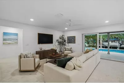 618 Gladstone Lane, Holmes Beach, FL 34217 - Photo 19