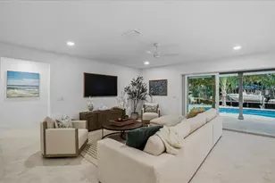 618 Gladstone Ln, Holmes Beach, FL 34217 - Photo 19