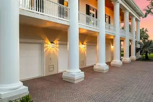 8132 Sanderling Rd, Sarasota, FL 34242 - Photo 21