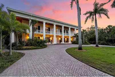 8132 Sanderling Road, Sarasota, FL 34242 - Photo 5