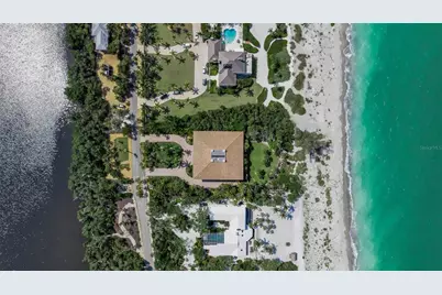 8132 Sanderling Road, Sarasota, FL 34242 - Photo 19