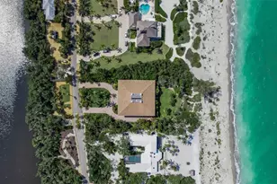 8132 Sanderling Rd, Sarasota, FL 34242 - Photo 19