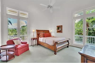 8132 Sanderling Road, Sarasota, FL 34242 - Photo 55