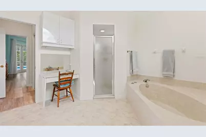 4442 Hollybrook Way, Sarasota, FL 34233 - Photo 21
