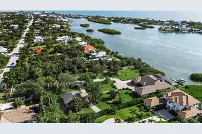 612 Laurel Road W, Nokomis, FL 34275 - Photo 85