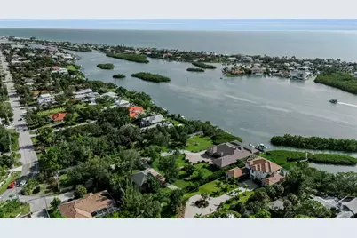612 Laurel Road W, Nokomis, FL 34275 - Photo 89