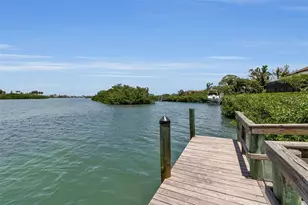 612 Laurel Rd W, Nokomis, FL 34275 - Photo 77