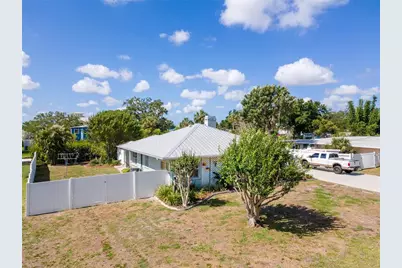 4517 8th Street Court E, Ellenton, FL 34222 - Photo 11