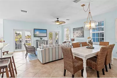 7005 Holmes Boulevard, Holmes Beach, FL 34217 - Photo 7