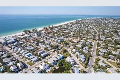 7005 Holmes Boulevard, Holmes Beach, FL 34217 - Photo 57