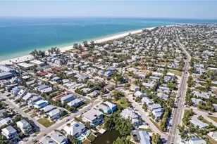7005 Holmes Blvd, Holmes Beach, FL 34217 - Photo 57