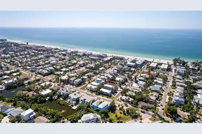 7005 Holmes Boulevard, Holmes Beach, FL 34217 - Photo 61