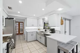 4913 Almanza Ave, Sarasota, FL 34235 - Photo 11
