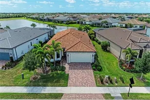 7412 Summerland Cove, Lakewood Ranch, FL 34202 - Photo 3