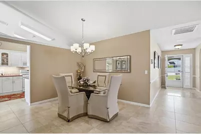 4904 61st Avenue Terrace W, Bradenton, FL 34210 - Photo 5