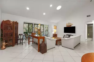 1702 Glenhouse Dr, Sarasota, FL 34231 - Photo 9