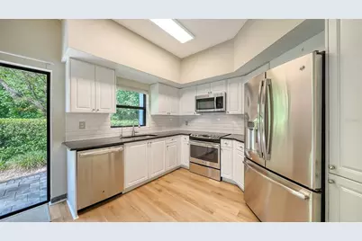 1632 Starling Drive #101, Sarasota, FL 34231 - Photo 19