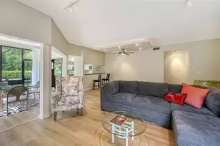 1632 Starling Dr, Sarasota, FL 34231 - Photo 11