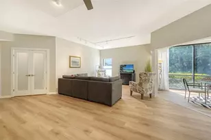 1632 Starling Dr, Sarasota, FL 34231 - Photo 7
